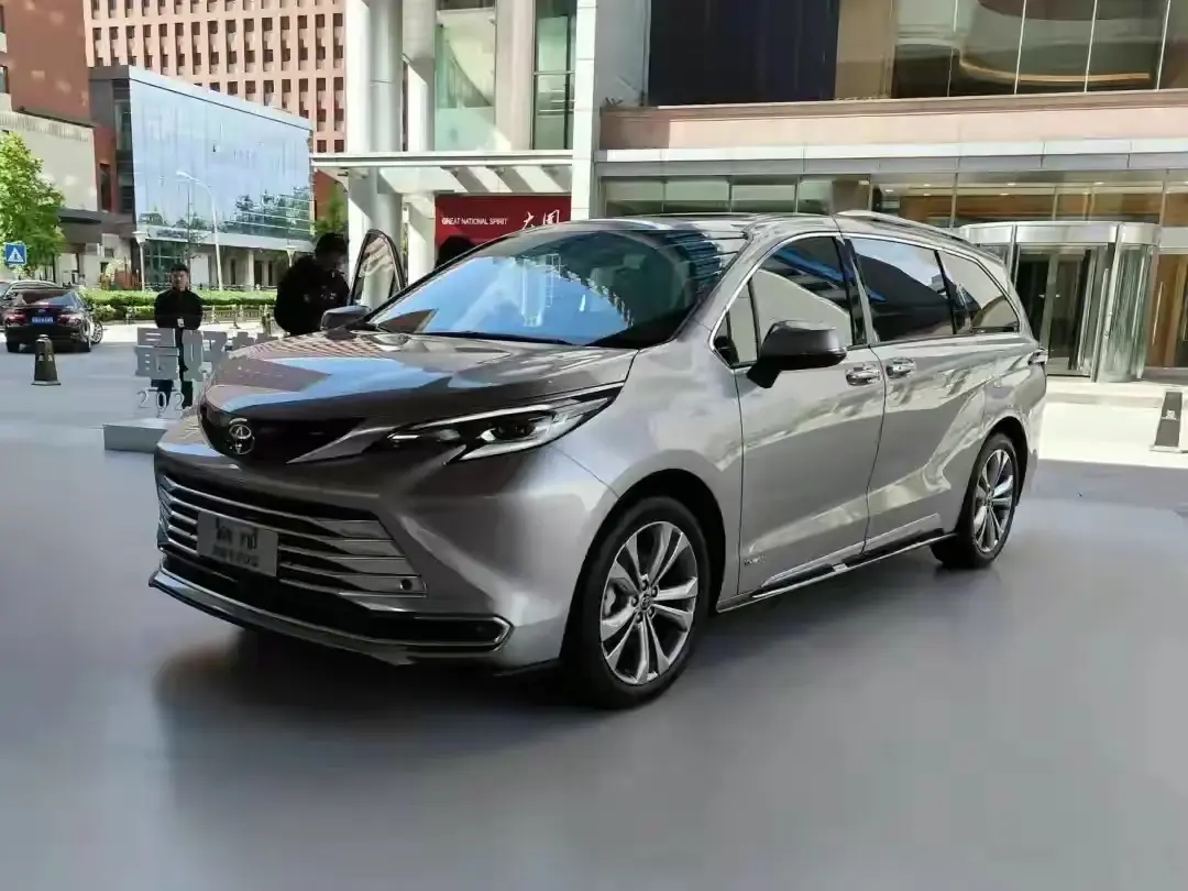 價格出來了,廣汽豐田2024款賽那火爆車圈,28.48萬起的MPV太值