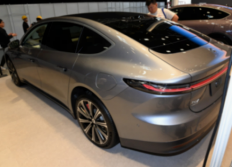 2024年北京車(chē)展,蔚來(lái)發(fā)布新車(chē),長(zhǎng)5米1多,純電續(xù)航超1000km